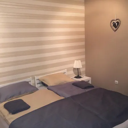 Erkel Apartman *