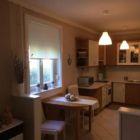 Erkel Apartman Apartament *